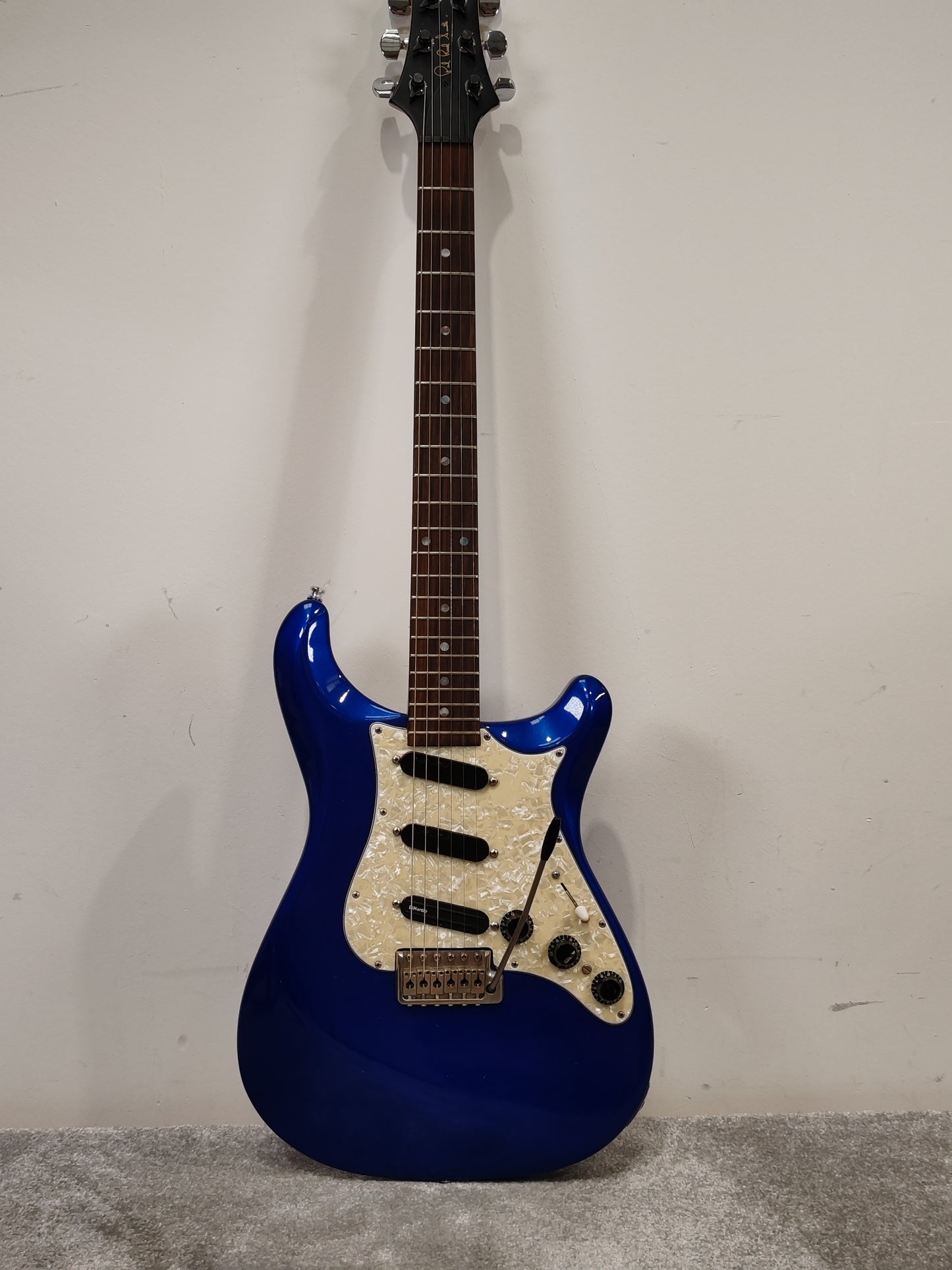 PRS Eg-3 Made in 1989 - Blue, Incredible Low Action, New Strings - Very Good w/ Tremelo