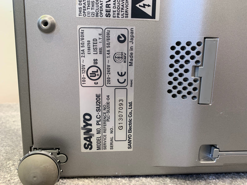 Sanyo Pro-X PLC-SU20E Multimedia Projector - w/ Power Lead, VGA Cable, Carry Case - Very Good - image 5