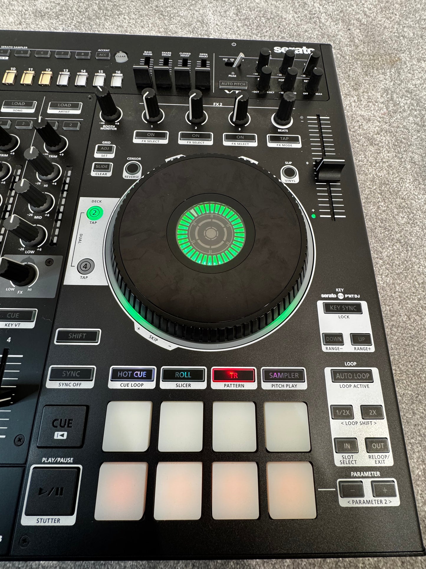 Roland DJ-808 Professional Grade DJ Controller Boxed