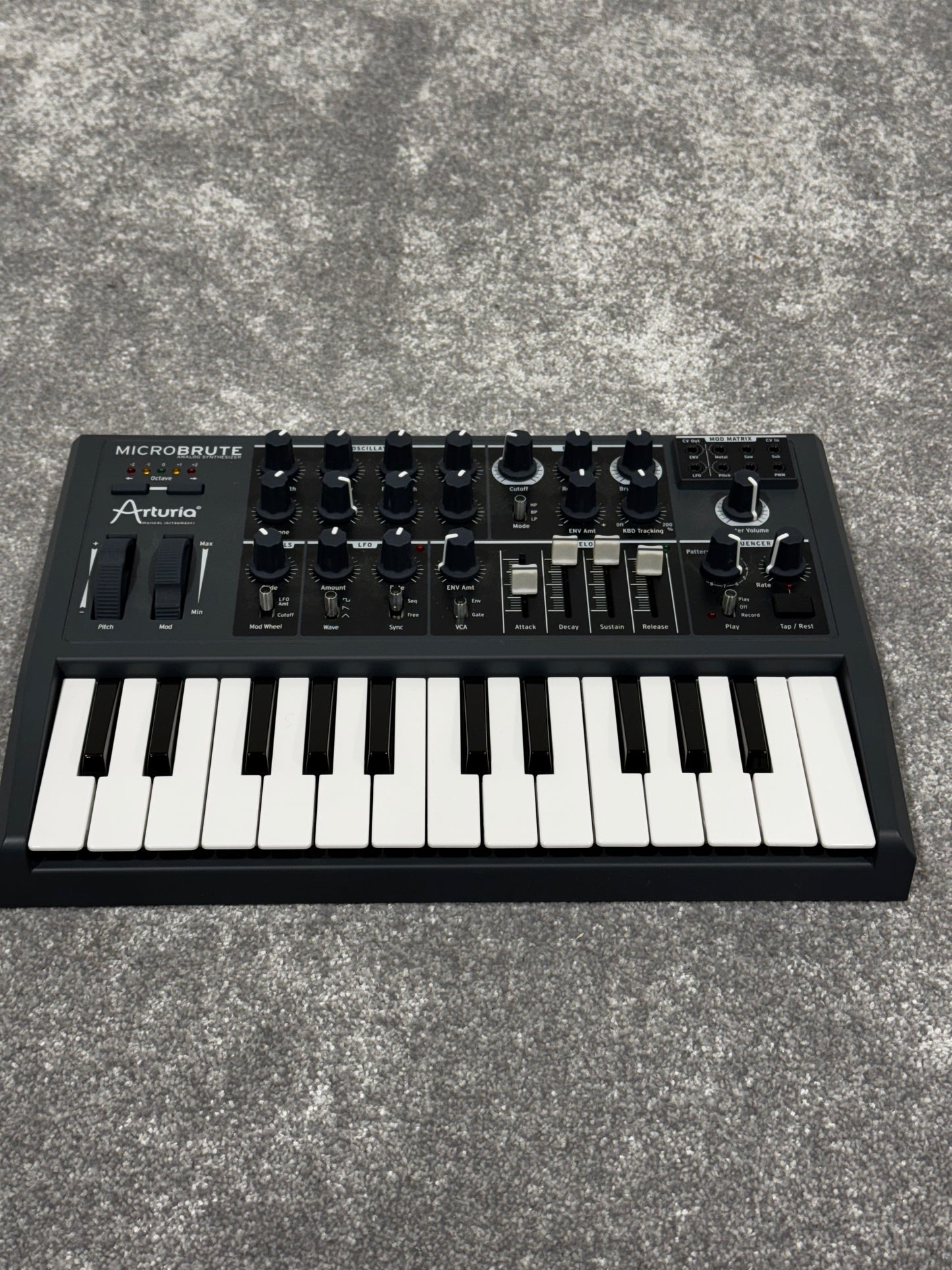 Arturia MicroBrute Analog Synthesizer - Compact, Powerful, and Versatile Monophonic Synth