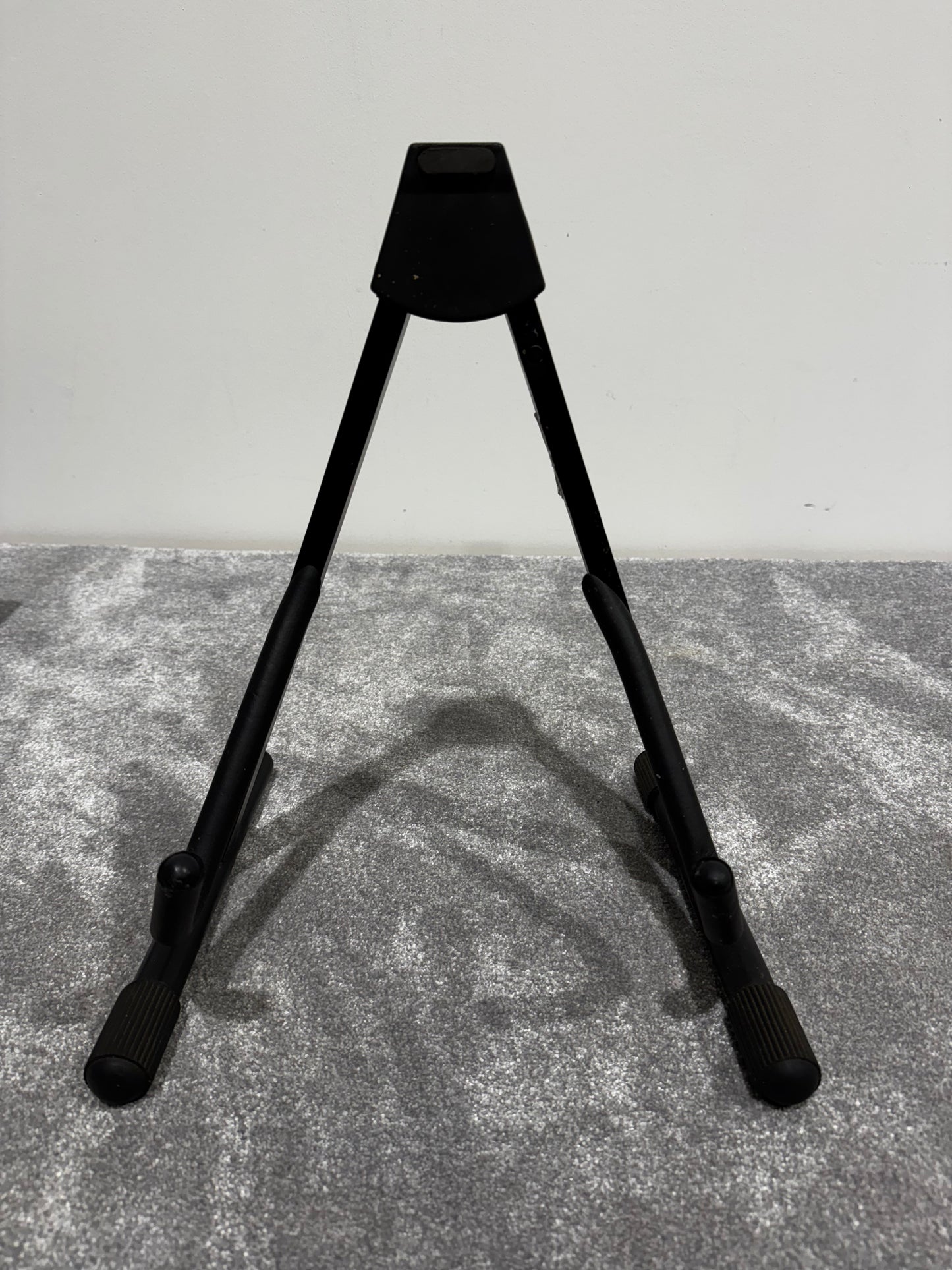 Stagg Foldable A Stand for Electric/Bass Guitar