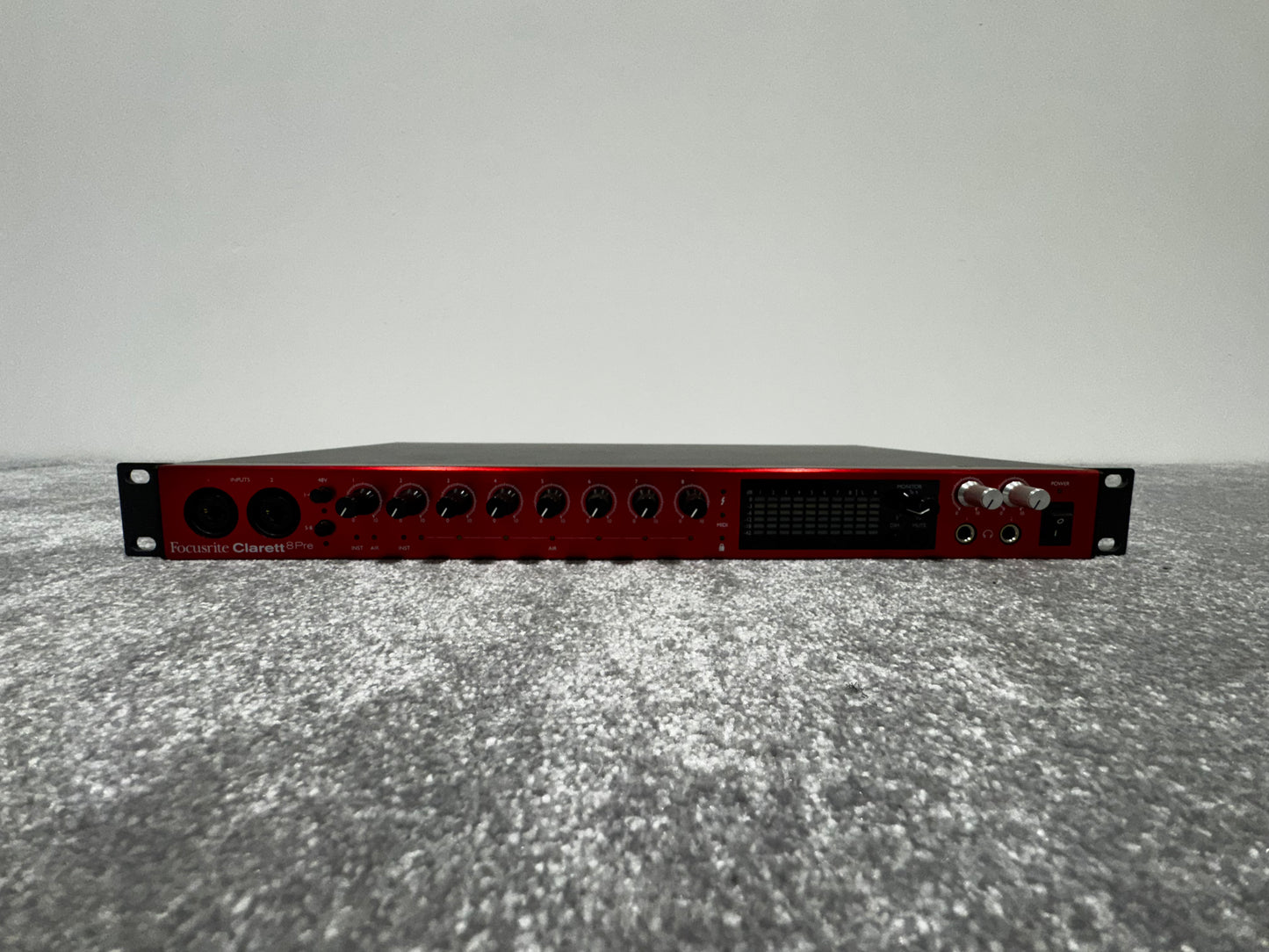 Focusrite Clarett 8Pre - 18 x 20 Thunderbolt Interface
