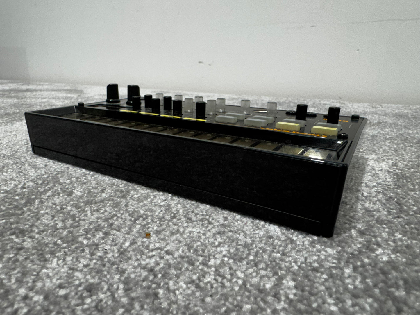 Korg Volca Beats Analogue Rhythm Machine - Spares or Repair