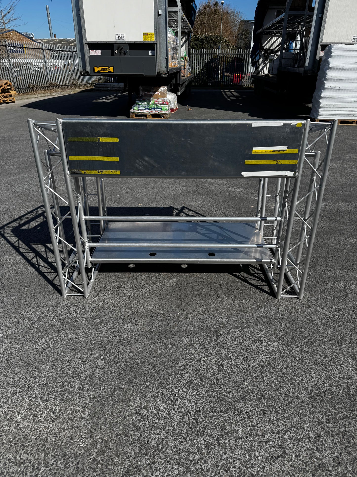DJ Console Stand - Aluminum TRSS Truss Stand 2 Shelves Lite Console
