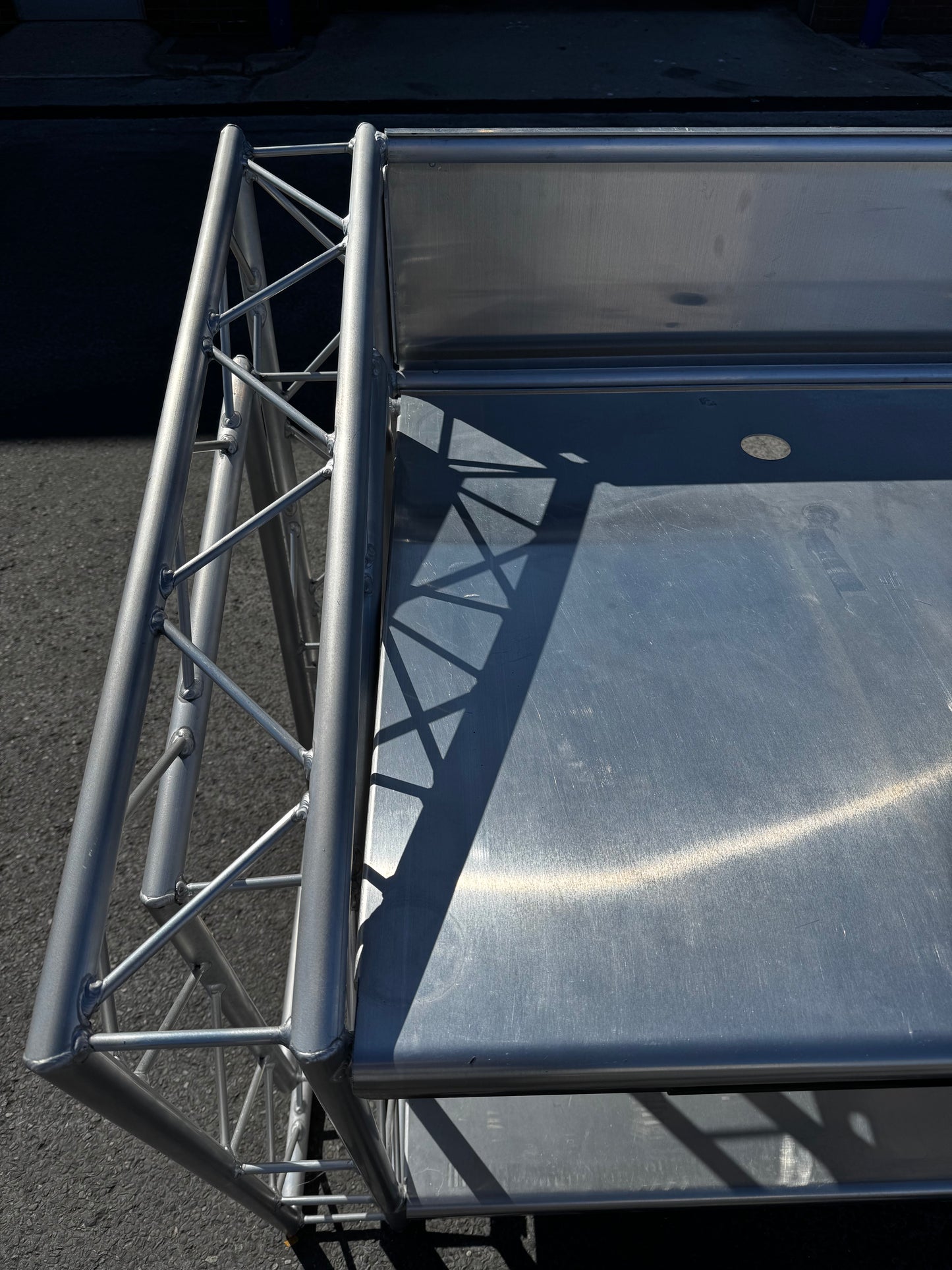 DJ Console Stand - Aluminum TRSS Truss Stand 2 Shelves Lite Console