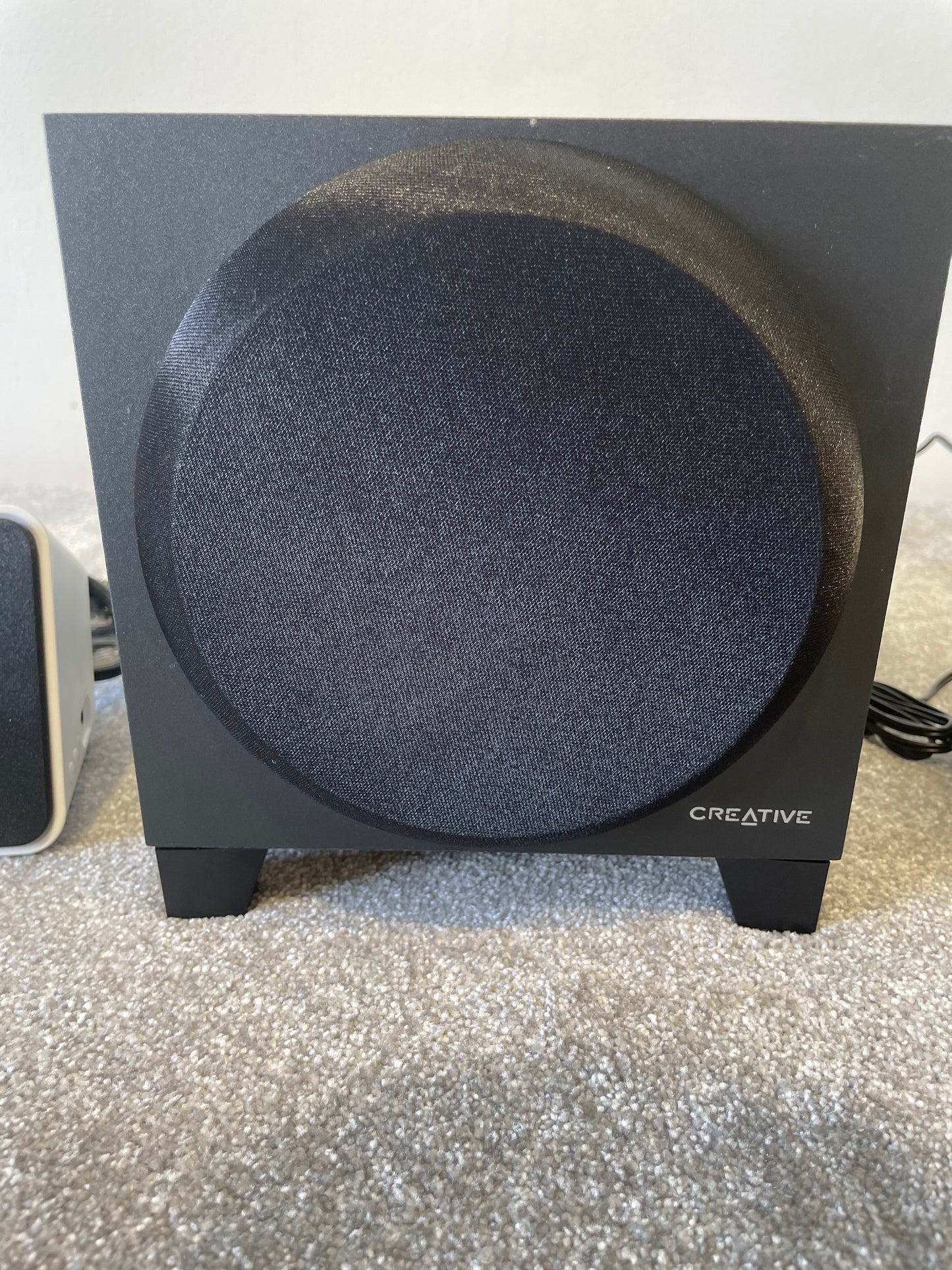 Creative Inspire S2 Wireless 2.1 Speaker System - Bluetooth Speaker System - Excellent