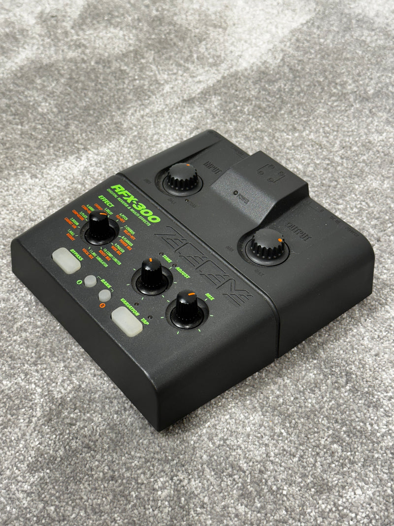 Zoom RFX-300 Digital Reverb & Multi Effects - image 3