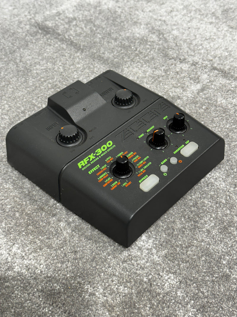 Zoom RFX-300 Digital Reverb & Multi Effects - image 4