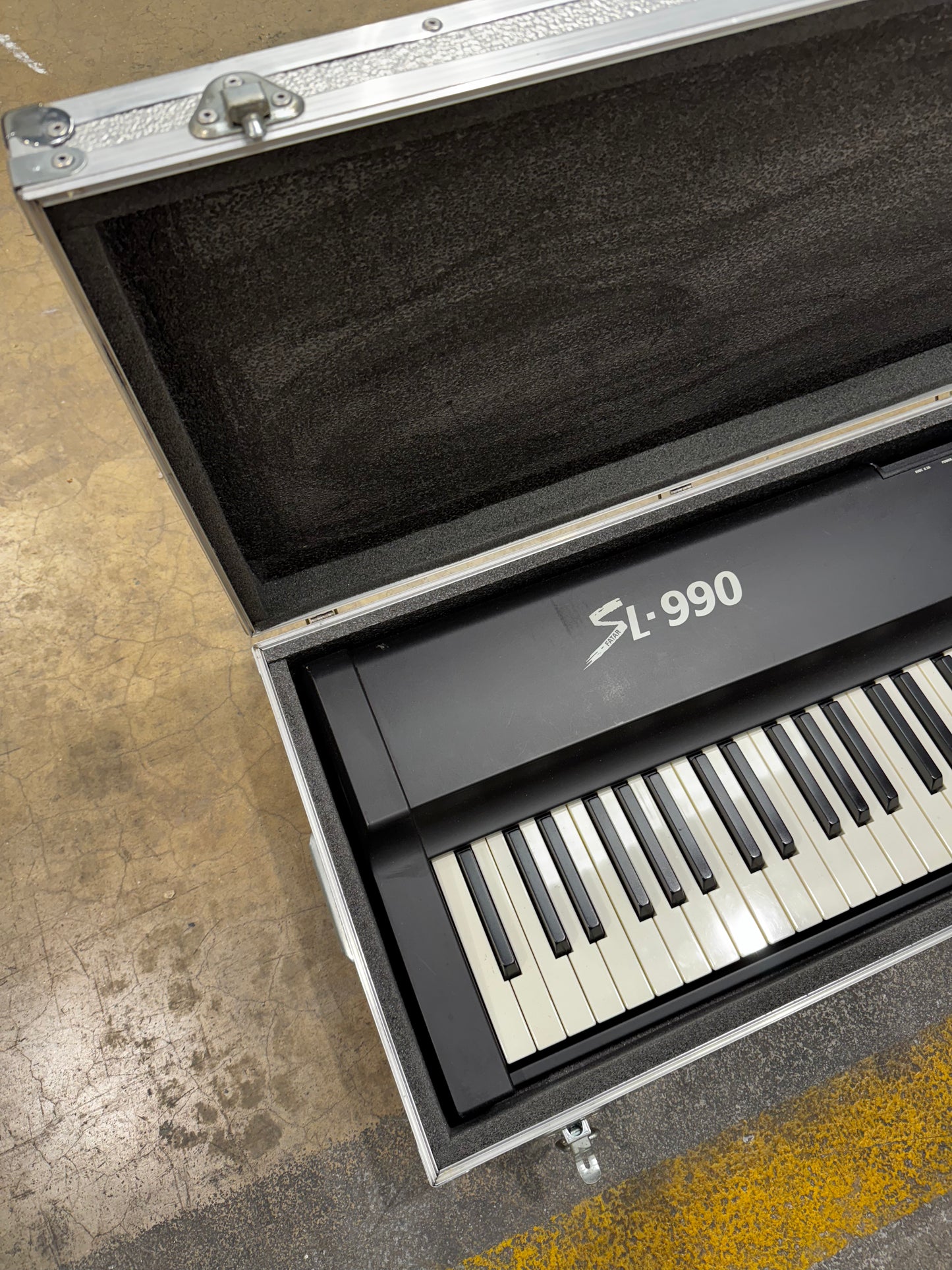 Studiologic SL-990 Controller Keyboard - 88 Weighted Keys w/ Flight Case