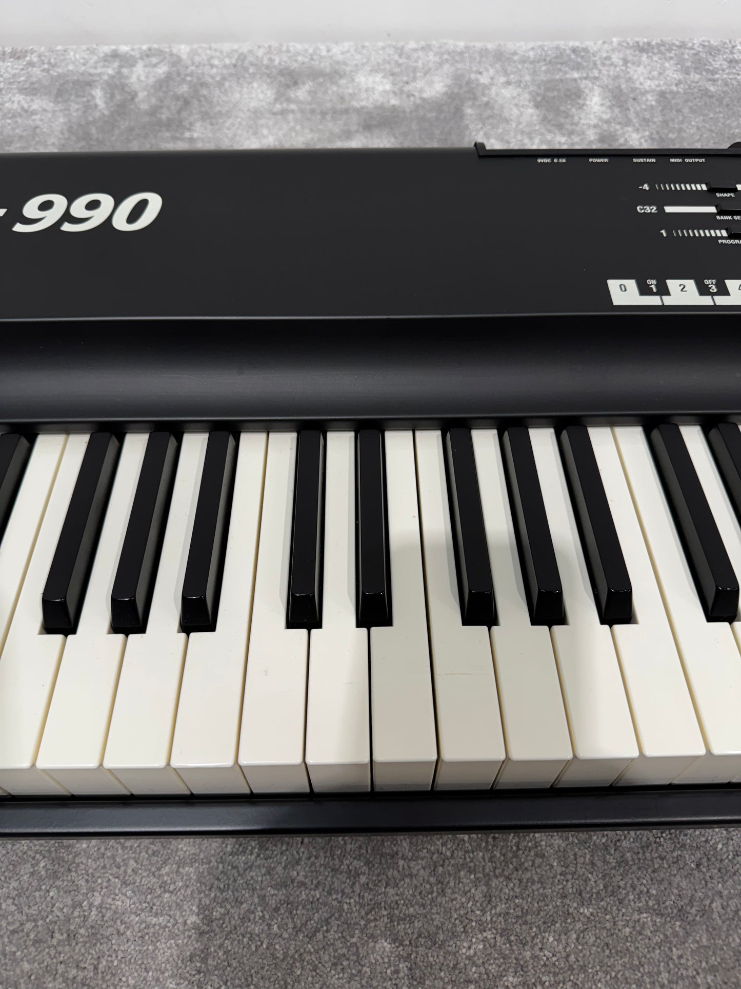 Studiologic SL-990 Controller Keyboard - 88 Weighted Keys w/ Flight Case