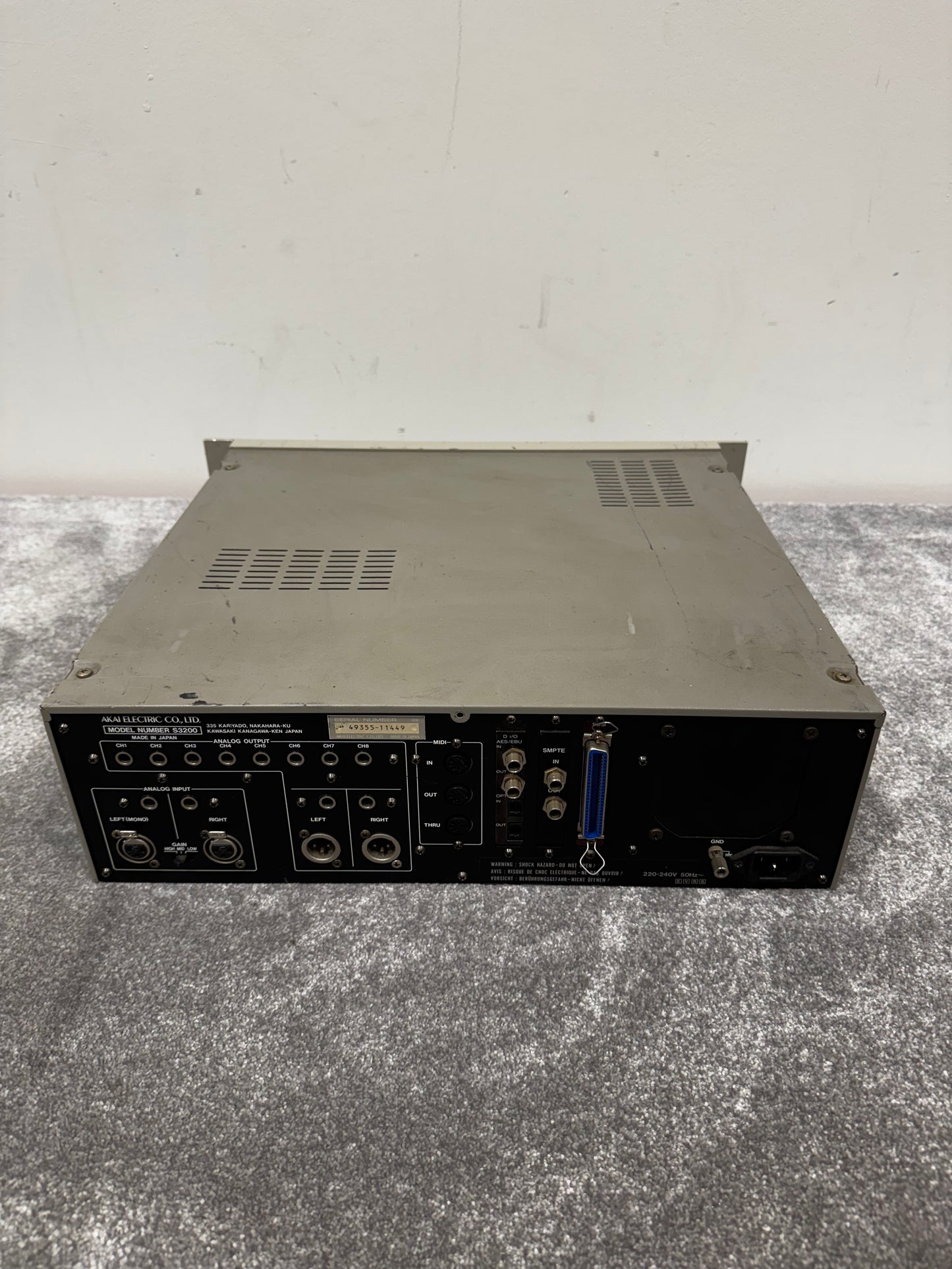 Akai S3200 Sampler - 16-bit/44.1kHz Sampling - Fair (Read Description)
