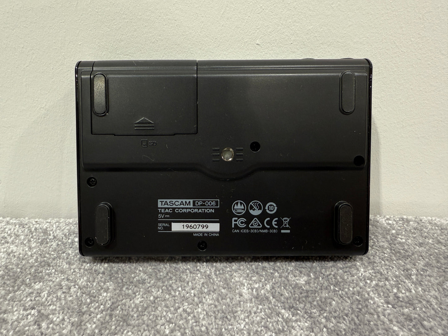 Tascam Digital Pocketstudio DP-006 (6-Track) with Power Supply