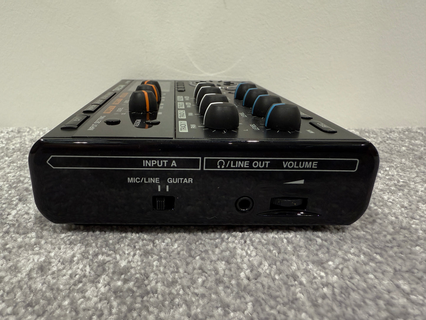 Tascam Digital Pocketstudio DP-006 (6-Track) with Power Supply