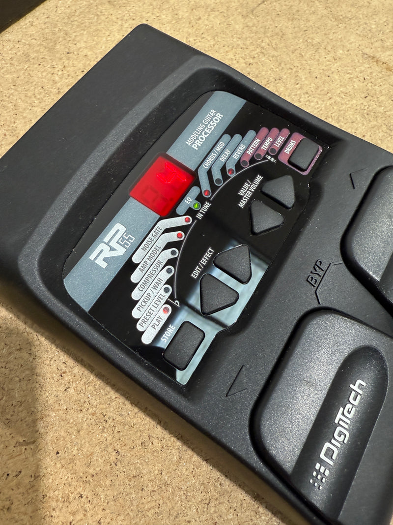 DigiTech RP55 Guitar Multi-Effects Processor - image 3