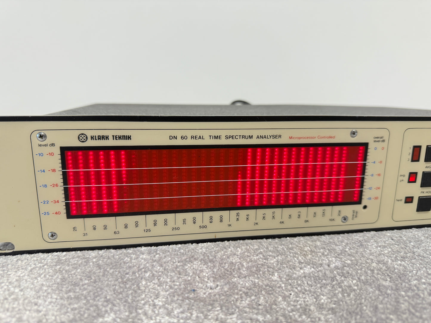Klark-Teknik DN60 Real Time Spectrum Analyser