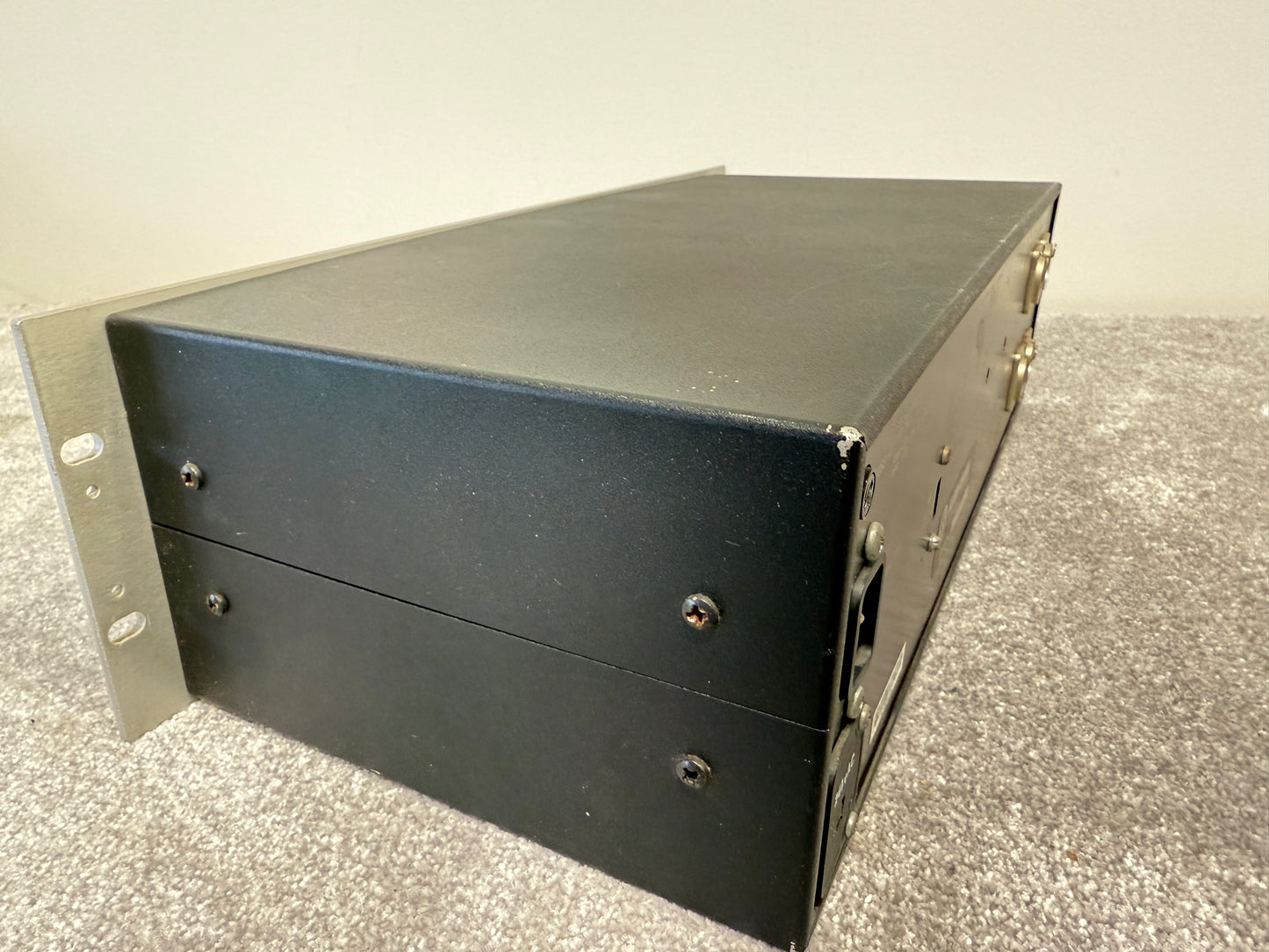 Klark Teknik DN360 30 Band Graphic Equaliser