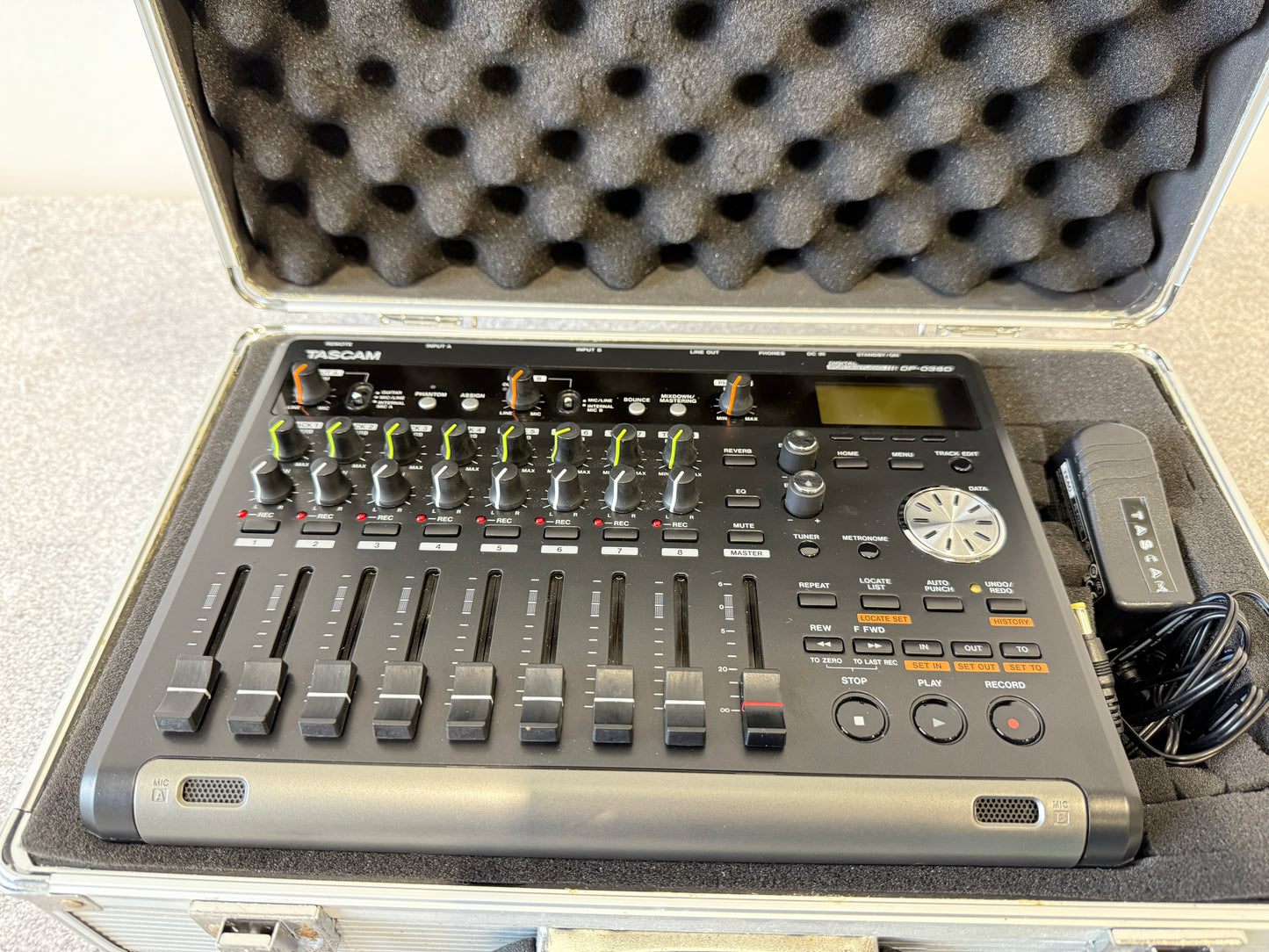 Tascam DP-03SD Digital Portastudio / Mixer / Music Maker with Flight Case