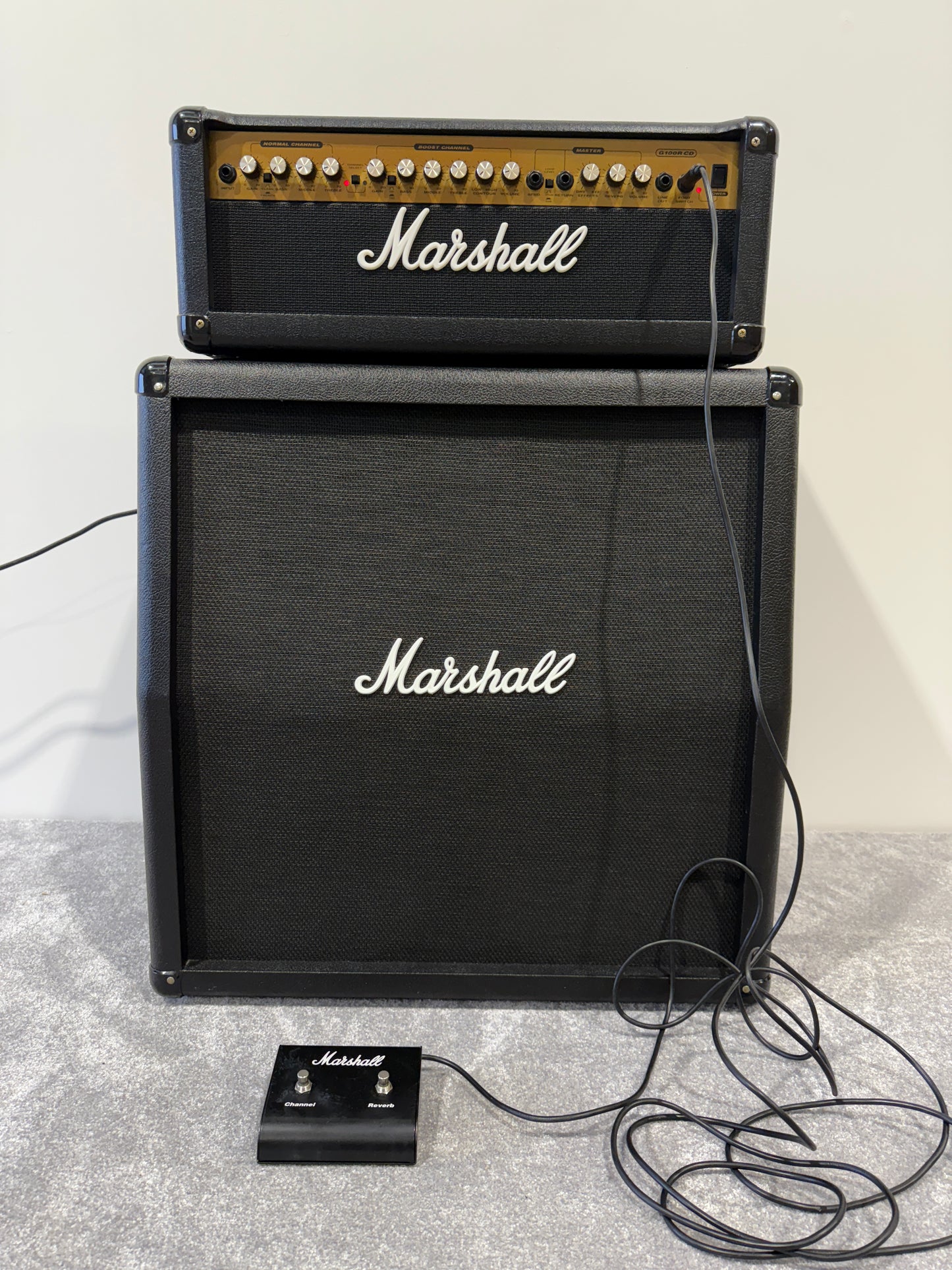 Marshall MG100R CD Head with 4x12 Marshall MG412 Lead Cab