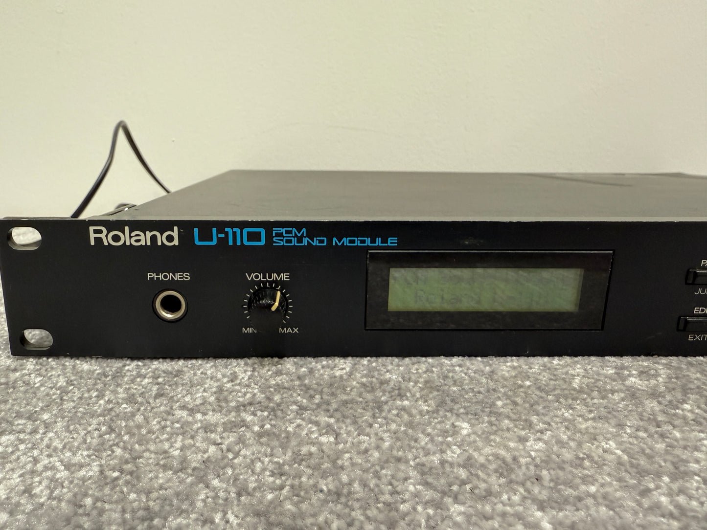 Roland U-110 PCM Sound Module / Midi PCM - Rack Mountable