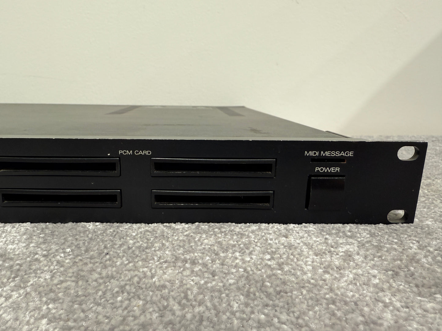 Roland U-110 PCM Sound Module / Midi PCM - Rack Mountable