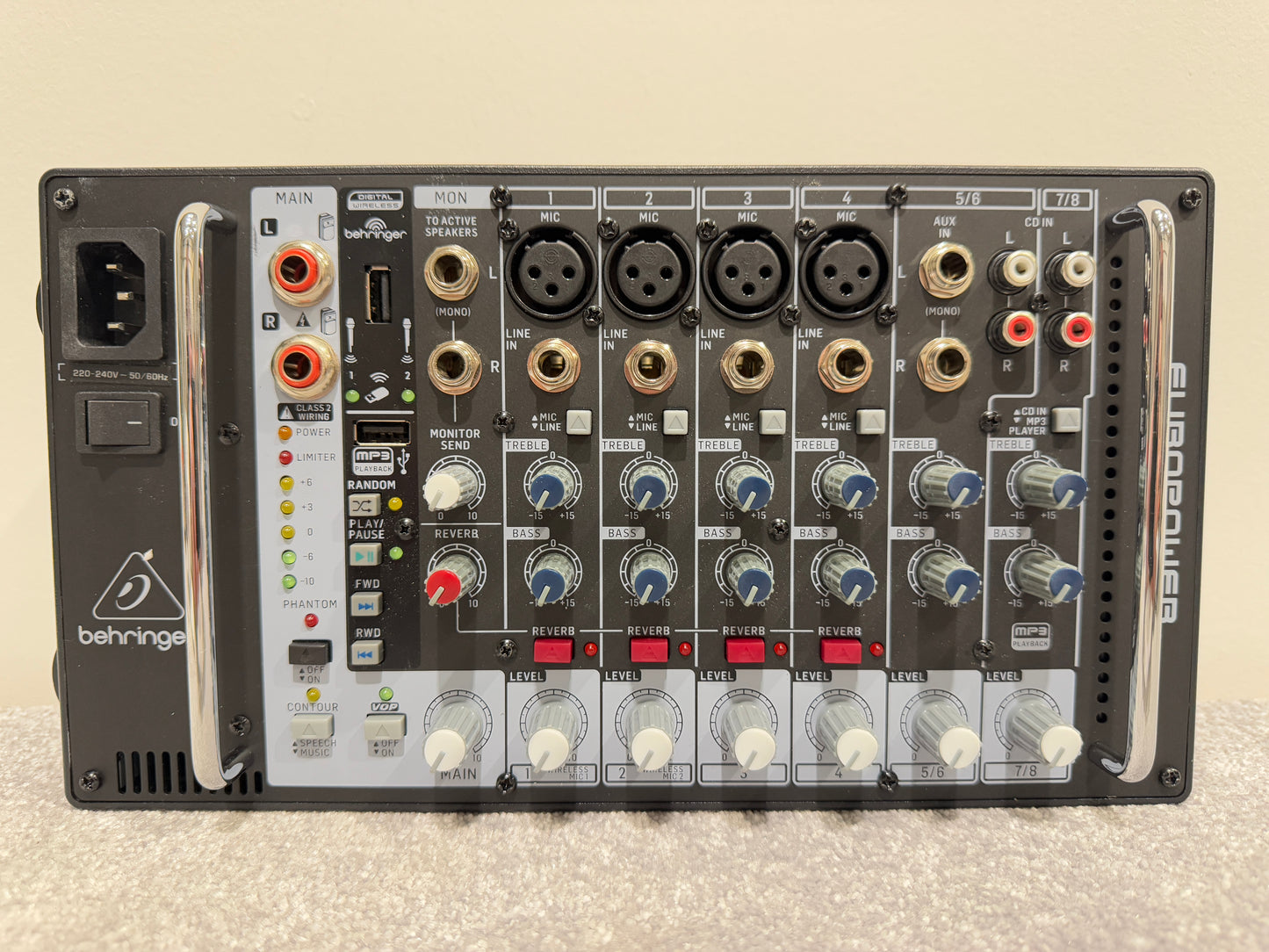 Behringer Europower PMP500 MP3 - 500 Watt Powered Mixer