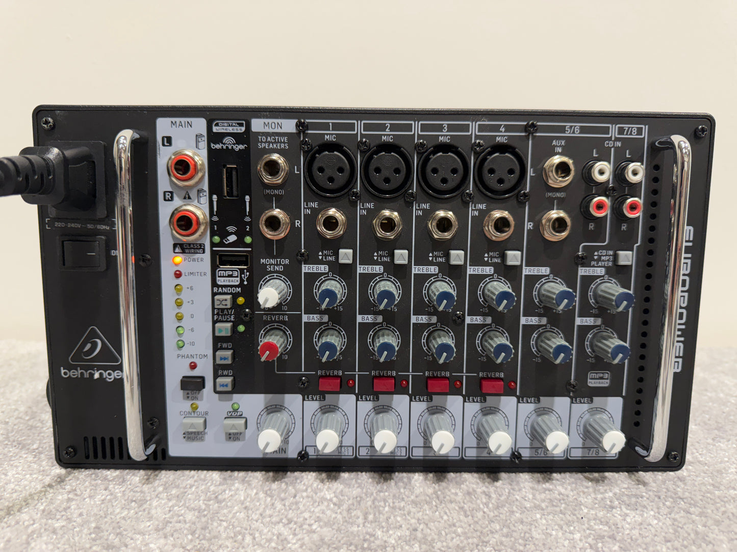 Behringer Europower PMP500 MP3 - 500 Watt Powered Mixer
