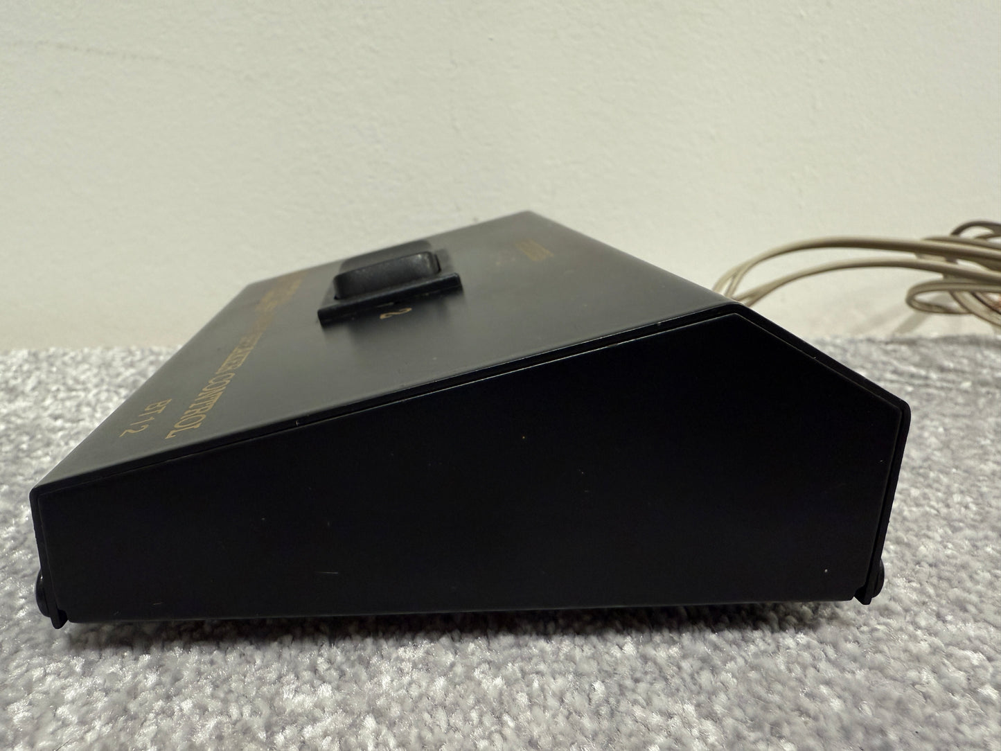 B-Tech Vintage 2-Way Speaker Control - BT12 - Hi-Fi