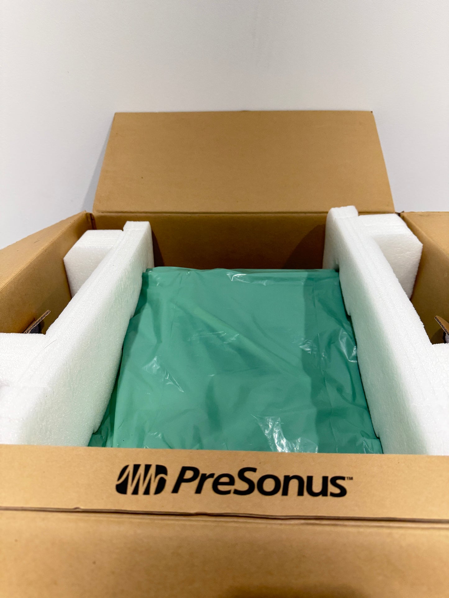 PreSonus Studio Live 16.0.2 - Mixing / Recording System Firewire