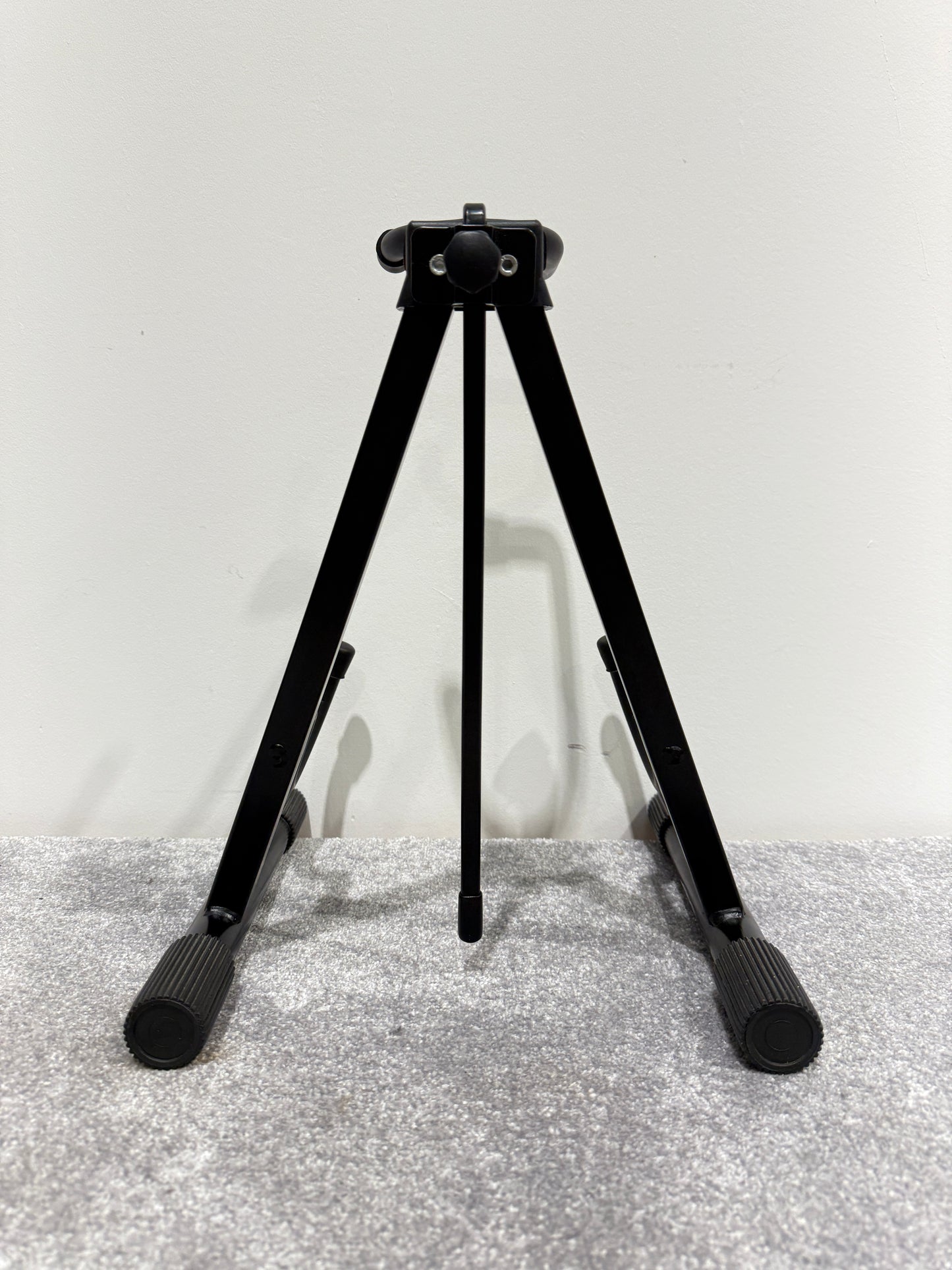 Giraffe Folding / Extendable Guitar or Bass Guitar Stand