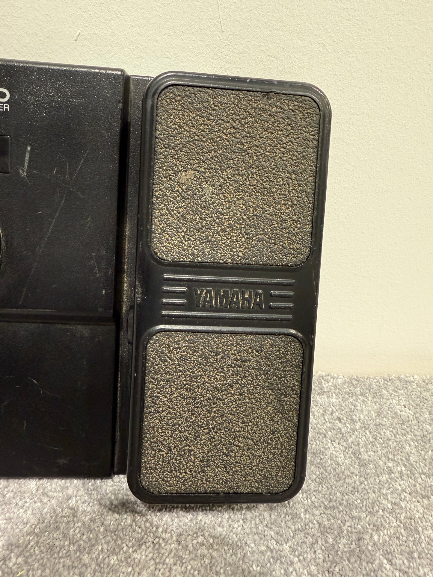 Yamaha MFC10 MIDI Foot Controller with Instruction Booklet