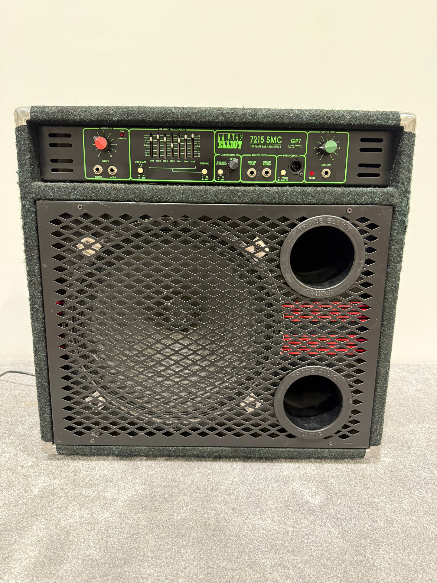 Trace Elliot - 7215 SMC GP7 Combo Bass Amplifier - 300 Watt
