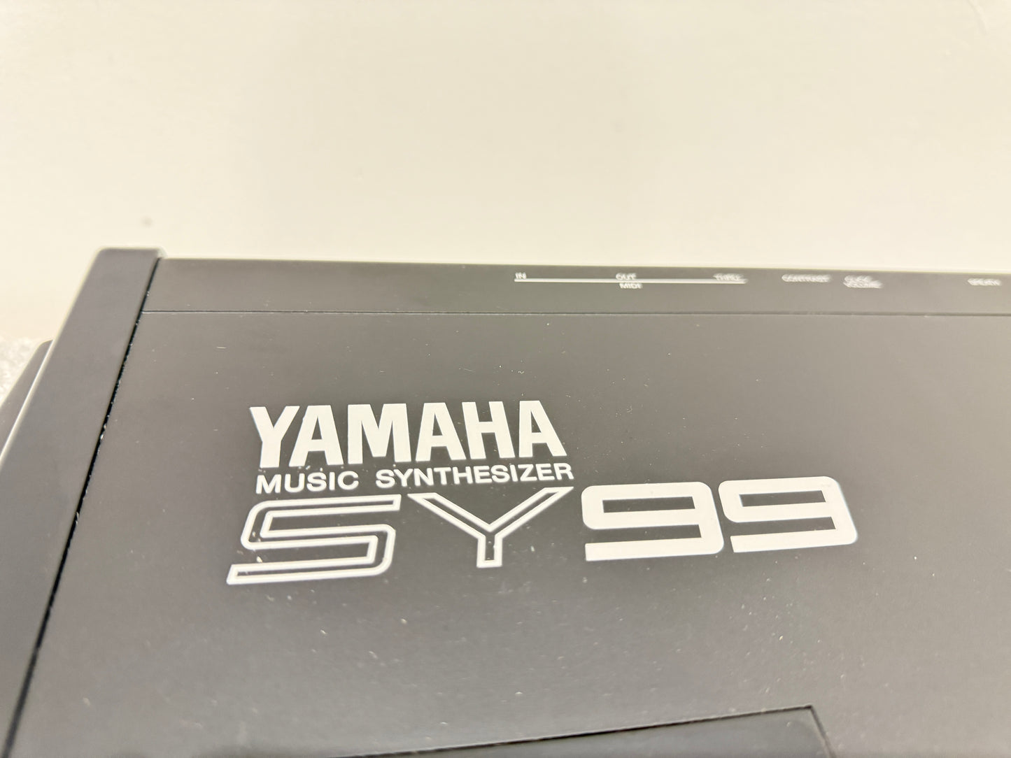 Yamaha SY99 Keyboard Synthesiser