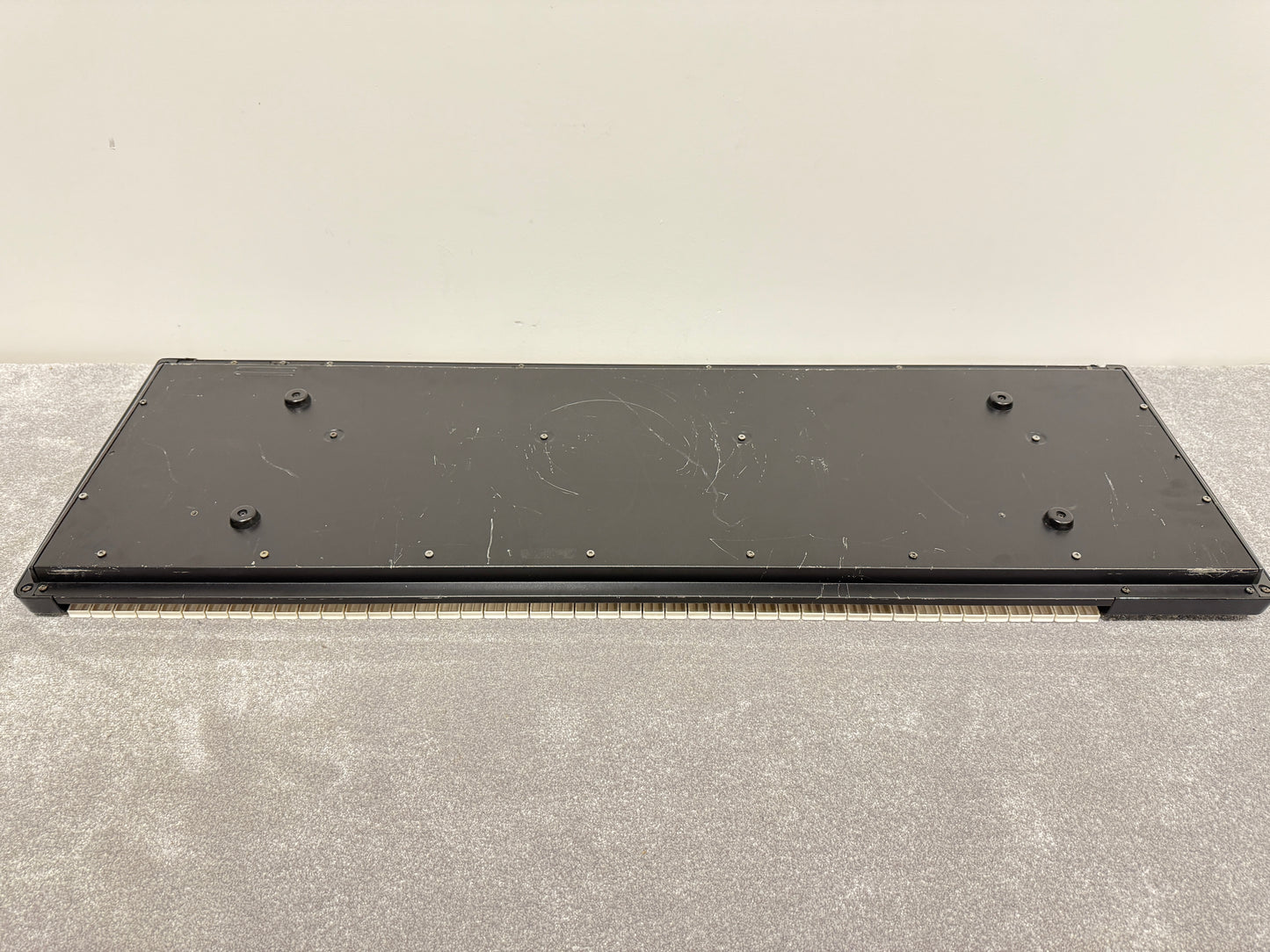 Yamaha SY99 Keyboard Synthesiser