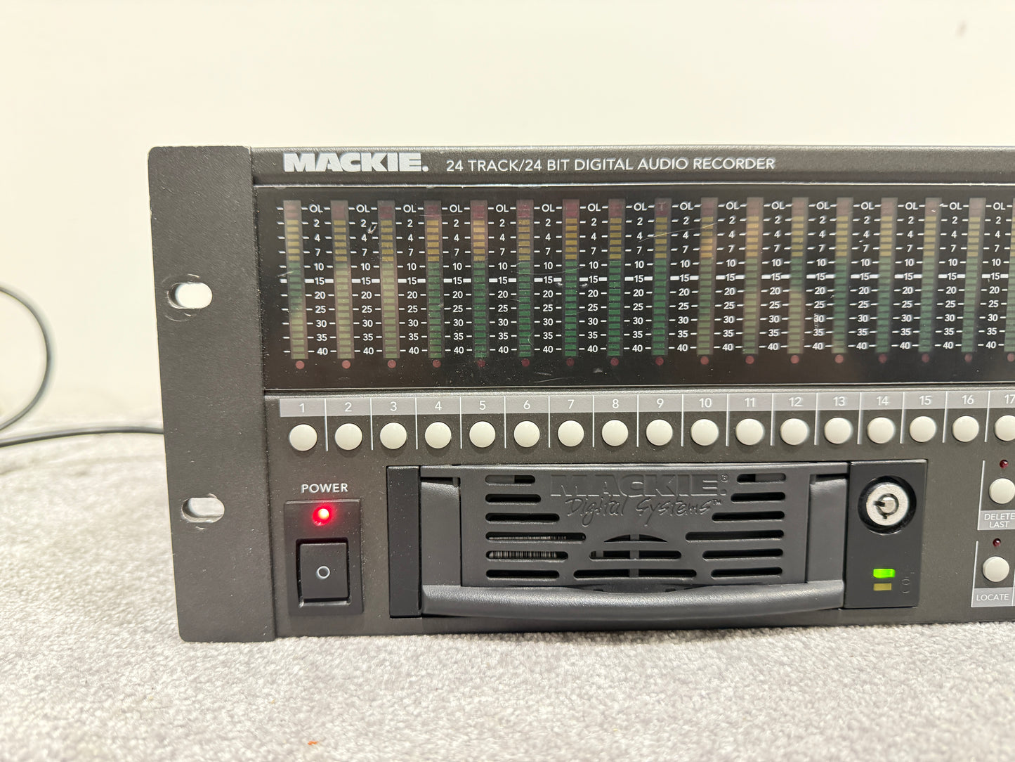Mackie Digital Systems - SDR24/96 - High Res Non-Linear Recorder