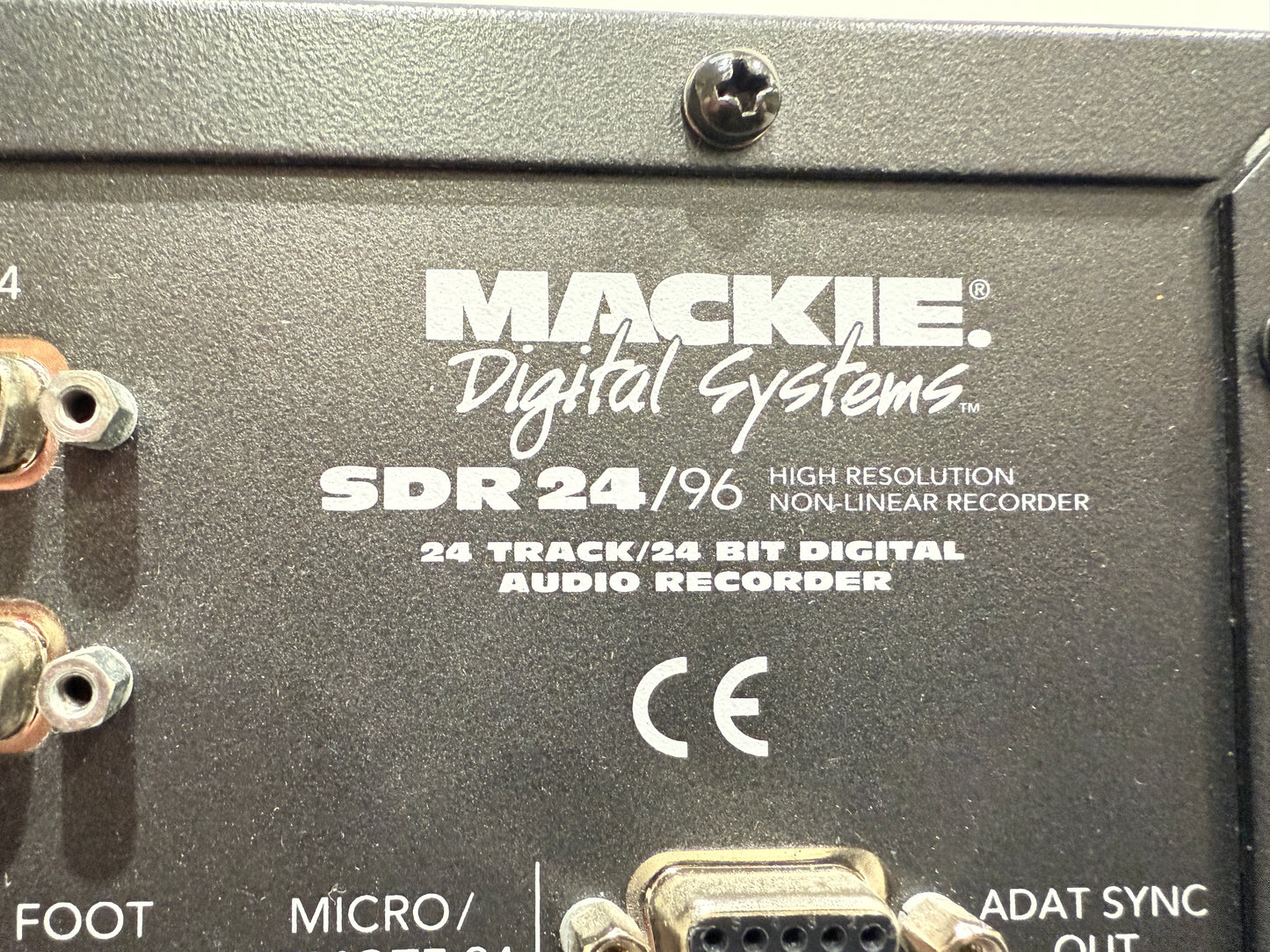 Mackie Digital Systems - SDR24/96 - High Res Non-Linear Recorder