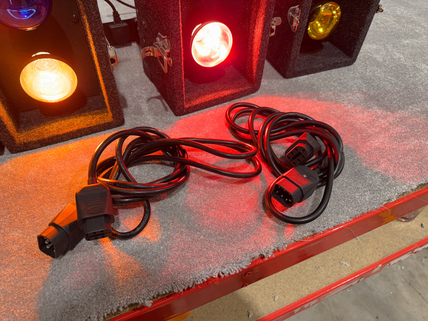 SoundLAB G005FB Disco Lights / Stage Lights Set with Spare Bulbs