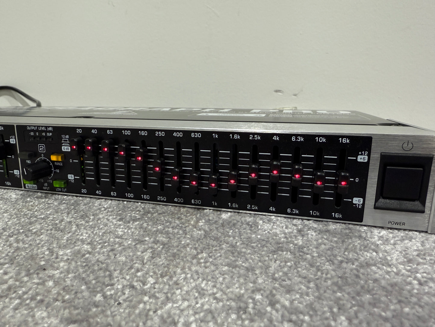 Behringer Ultragraph Pro - Graphic Equaliser (Rack Mountable)