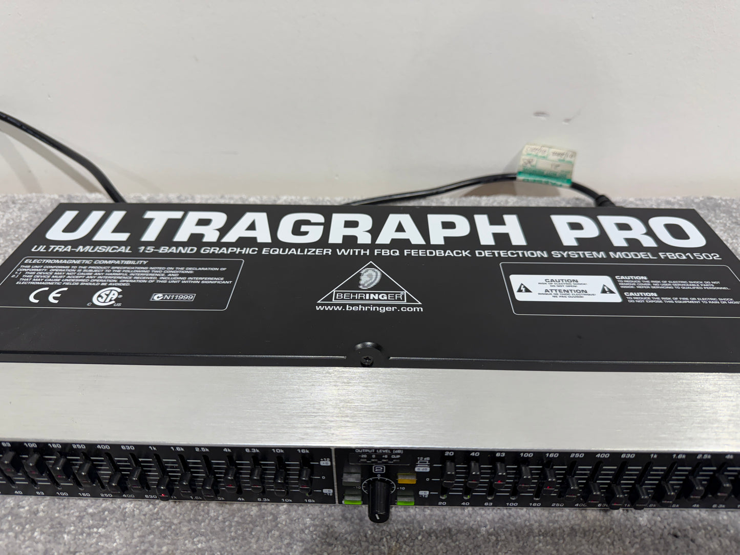 Behringer Ultragraph Pro - Graphic Equaliser (Rack Mountable)