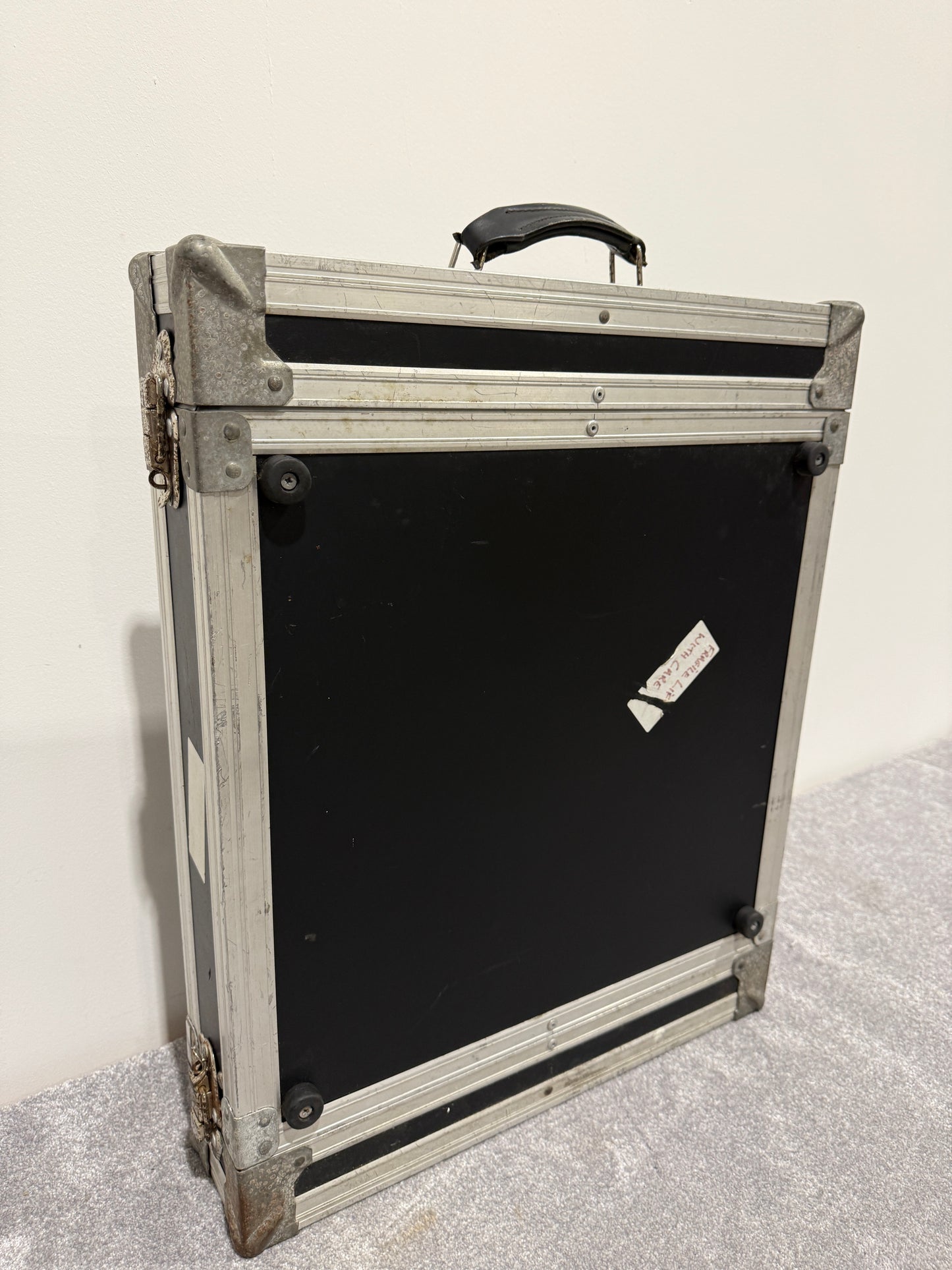 Flight Case for DJ / Disco Equipment - Size 2U with Handle