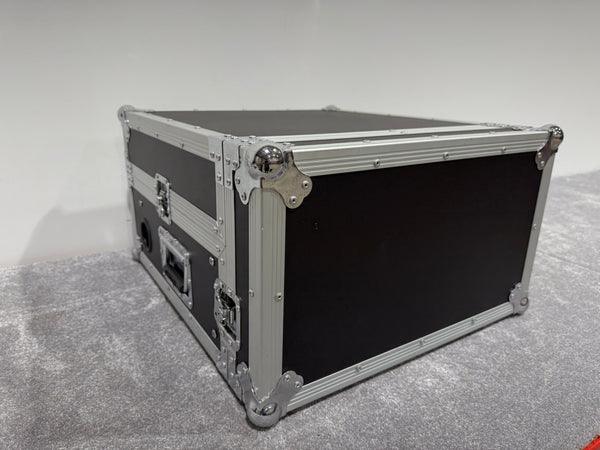Cobra Case - Flight Case with 4U Rack Mount with Slide-Out Stand