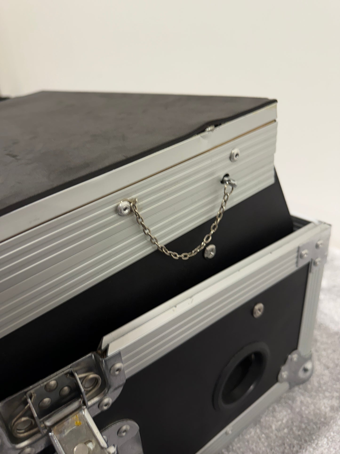 Cobra Case - Flight Case with 4U Rack Mount with Slide-Out Stand