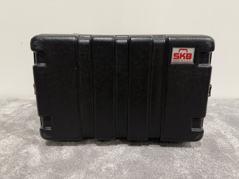 SKB 4u Plastic / Metal Rack Mount Flight Case - image 3
