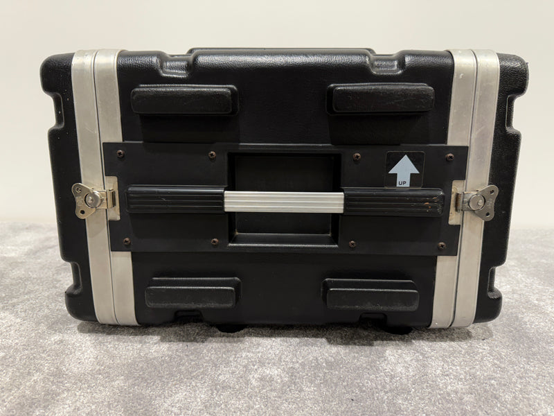 SKB 4u Plastic / Metal Rack Mount Flight Case - image 10
