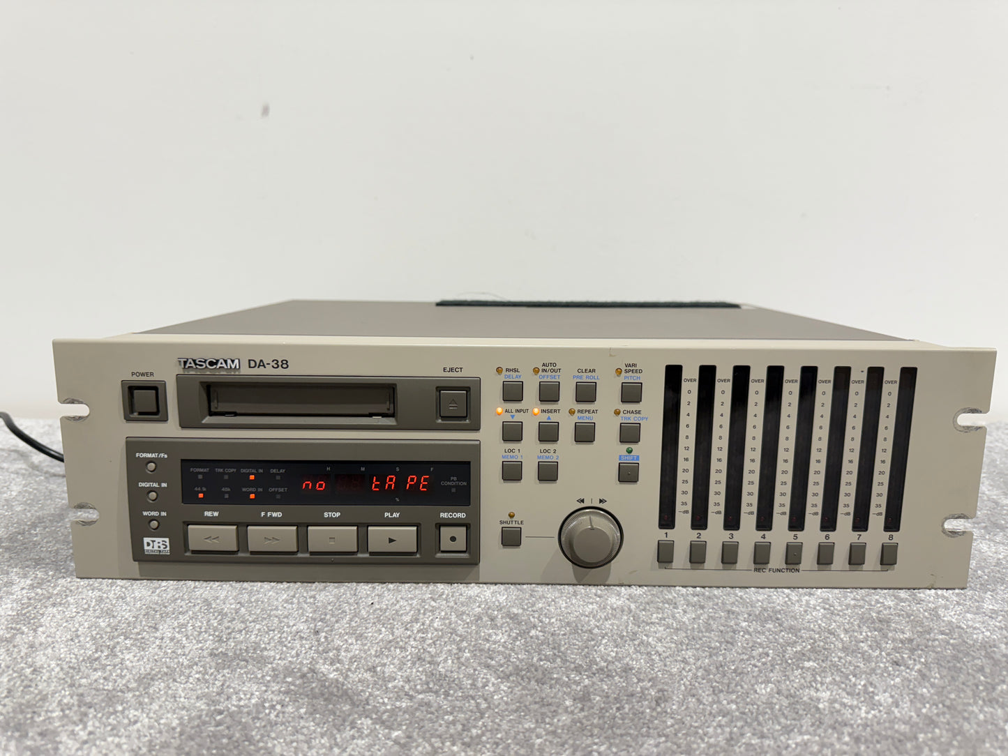 Tascam DA-38 - Digital Multitrack Recorder