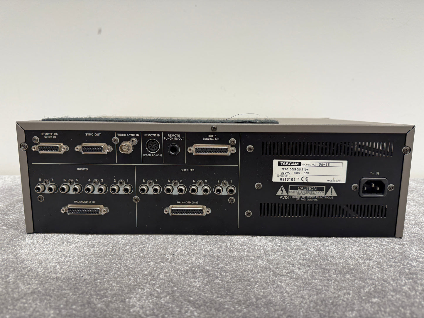 Tascam DA-38 - Digital Multitrack Recorder