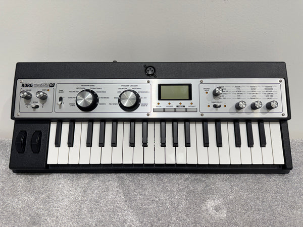 Korg microKORG XL - Synthesiser / Vocoder - 37 key mini keyboard - 128 sounds - Boxed