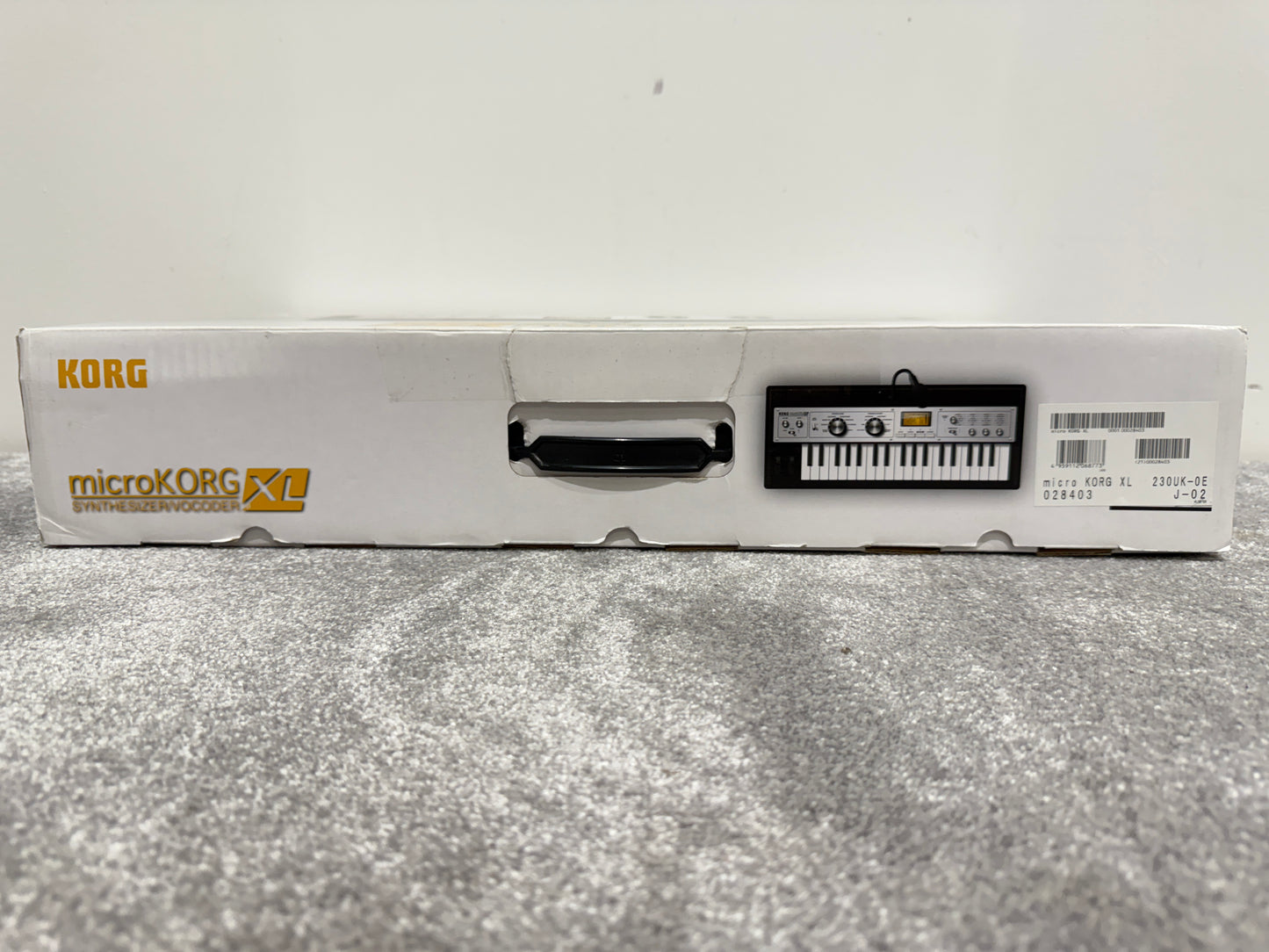 Korg microKORG XL - Synthesiser / Vocoder - 37 key mini keyboard - 128 sounds - Boxed