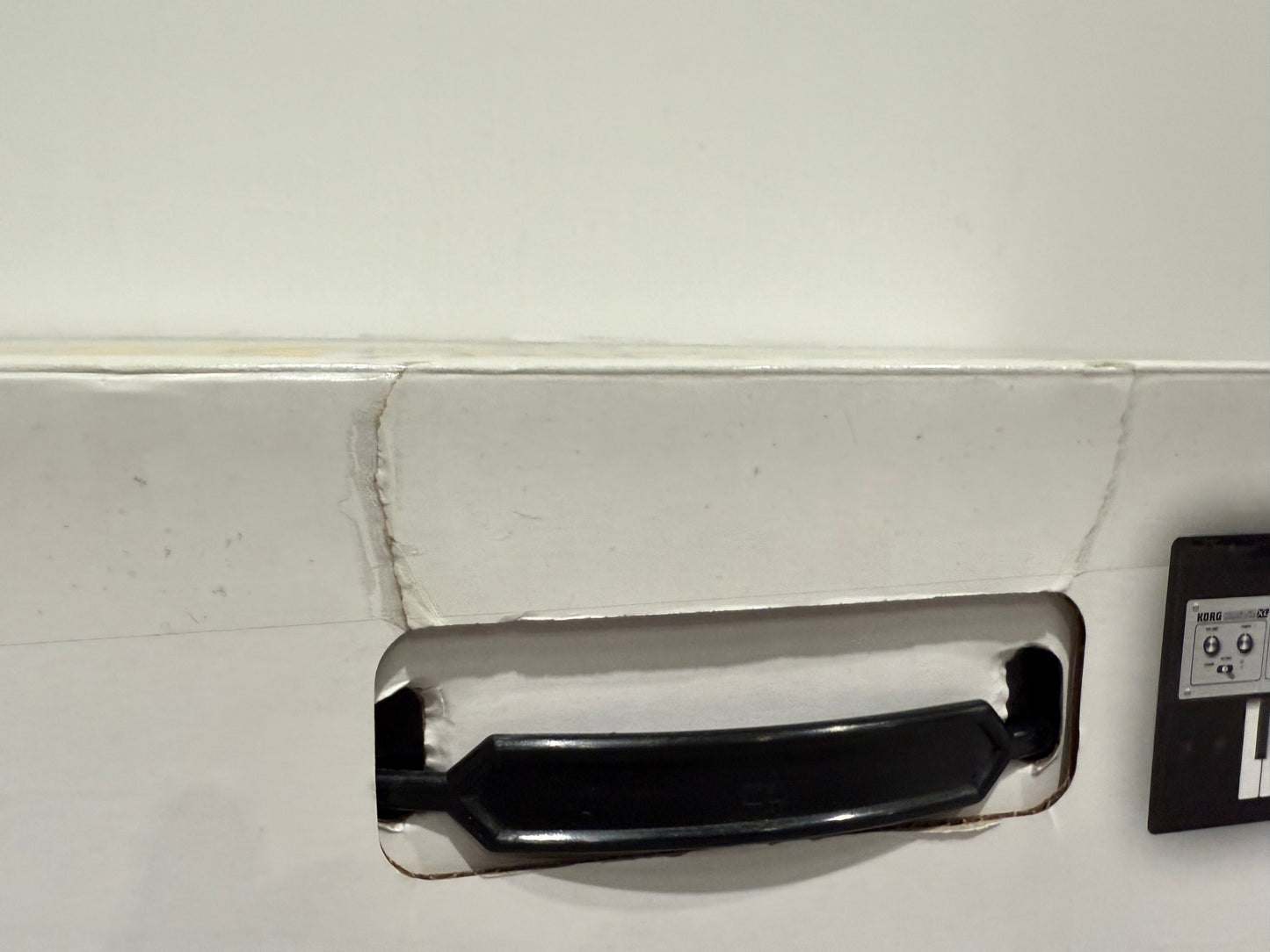 Korg microKORG XL - Synthesiser / Vocoder - 37 key mini keyboard - 128 sounds - Boxed