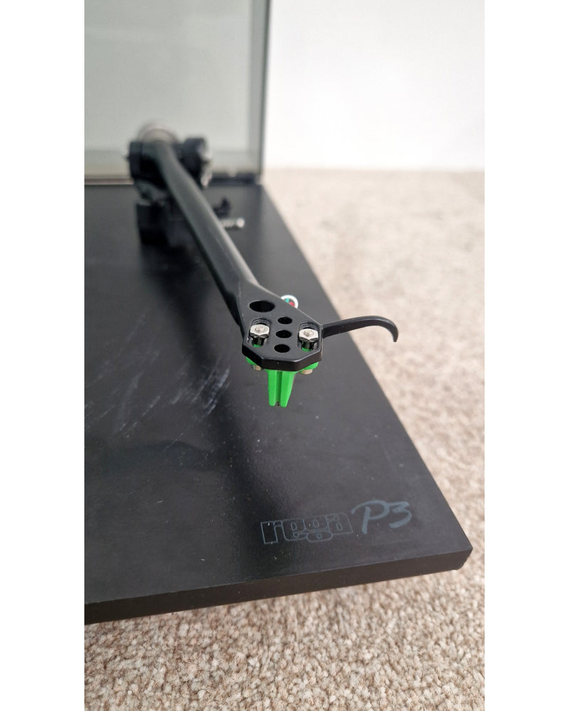 REGA Planar 3 Turntable - Iconic Design - Good - image 11