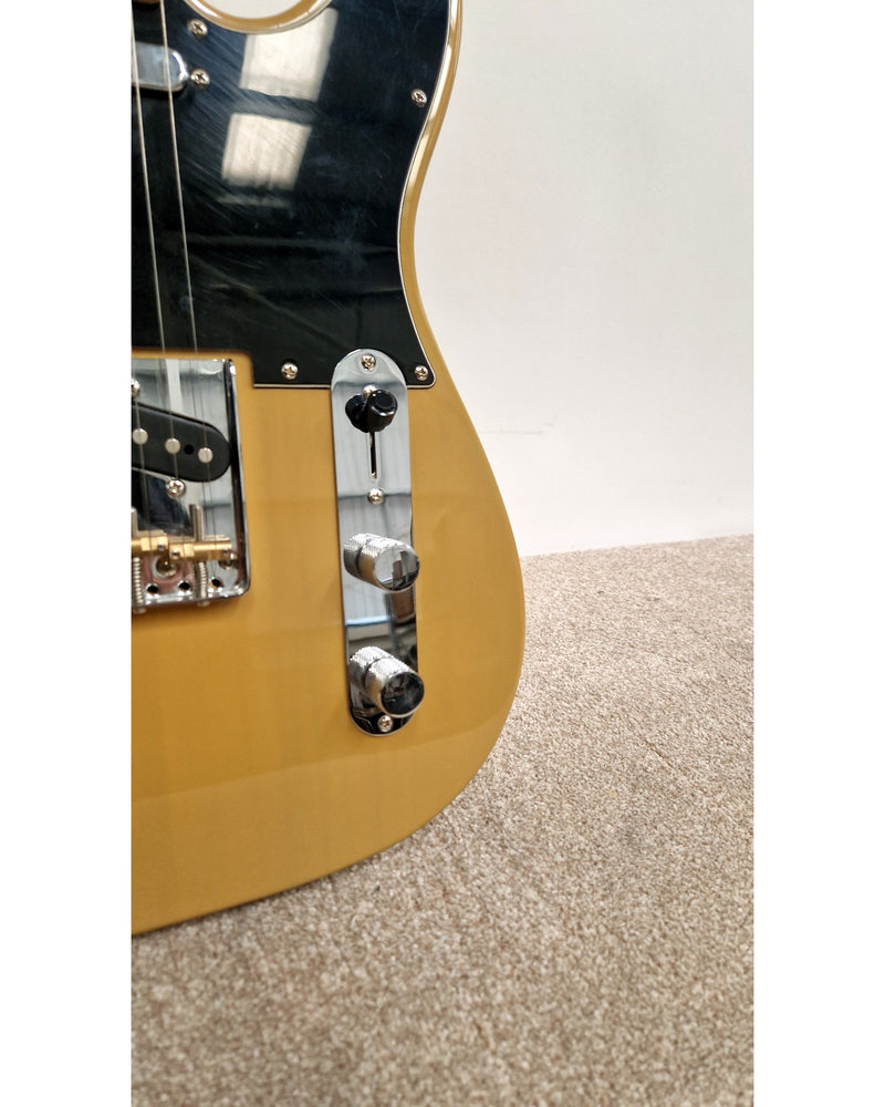 Fender Affinity Telecaster - Butterscotch Blonde - Very Good w/ Hard Case & Upgraded Brass Saddles - image 4